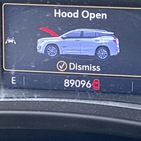 2021 GMC Terrain SLT   - Photo 14 - Sherman Oaks, CA 91423