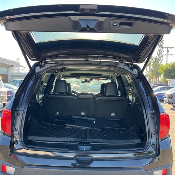 2022 Honda Passport EX-L   - Photo 10 - Sherman Oaks, CA 91423