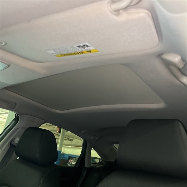 2022 Honda Civic EX   - Photo 13 - Sherman Oaks, CA 91423