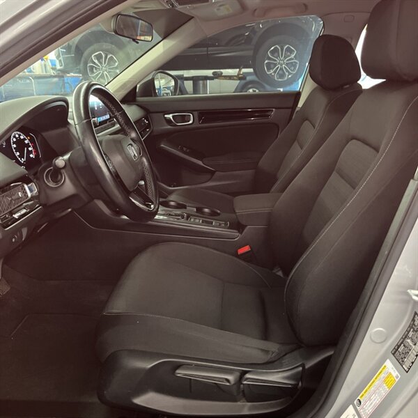 2022 Honda Civic EX   - Photo 12 - Sherman Oaks, CA 91423
