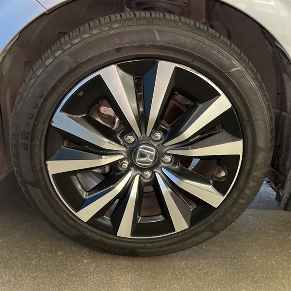 2022 Honda Civic EX   - Photo 7 - Sherman Oaks, CA 91423