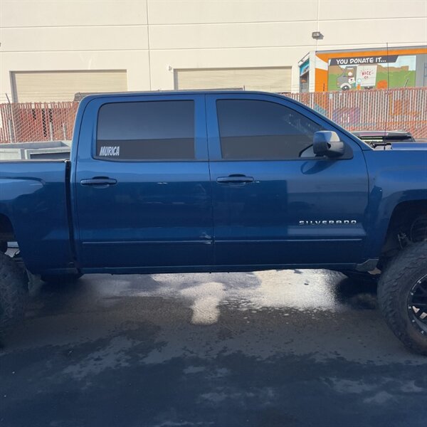 2018 Chevrolet Silverado 1500 LT   - Photo 4 - Sherman Oaks, CA 91423