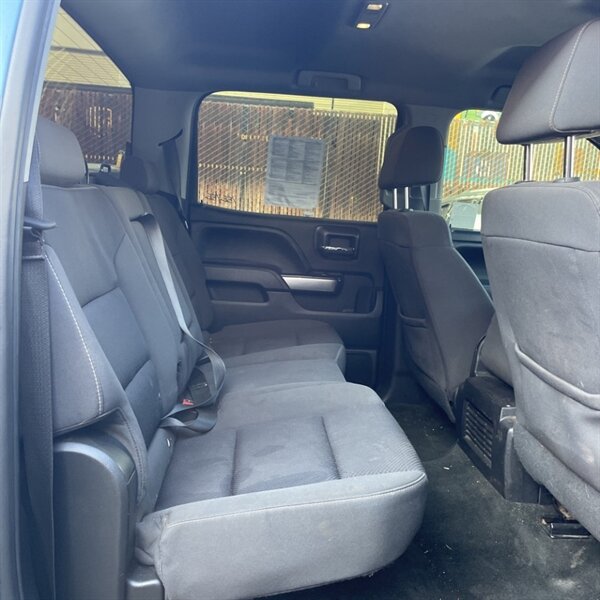 2018 Chevrolet Silverado 1500 LT   - Photo 15 - Sherman Oaks, CA 91423