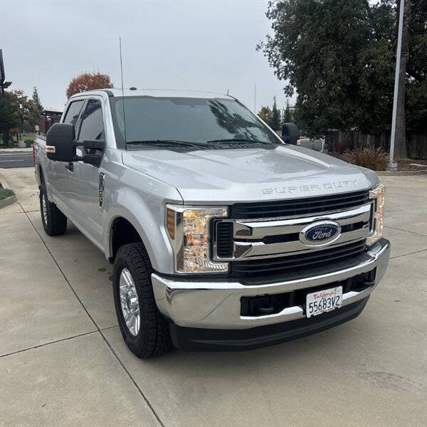 2018 Ford F-250 Super Duty XL   - Photo 2 - Sherman Oaks, CA 91423