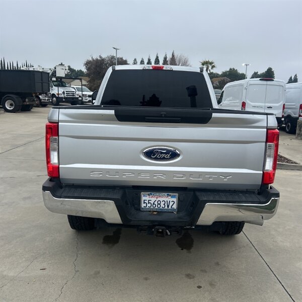 2018 Ford F-250 Super Duty XL   - Photo 5 - Sherman Oaks, CA 91423