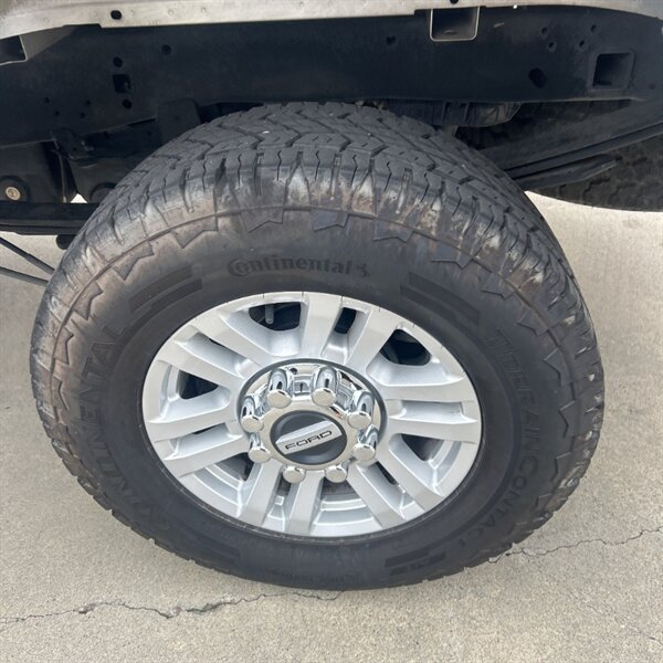 2018 Ford F-250 Super Duty XL   - Photo 13 - Sherman Oaks, CA 91423