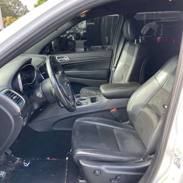 2021 Jeep Grand Cherokee Laredo E   - Photo 21 - Sherman Oaks, CA 91423