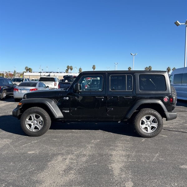 2021 Jeep Wrangler Unlimited Sport   - Photo 7 - Sherman Oaks, CA 91423