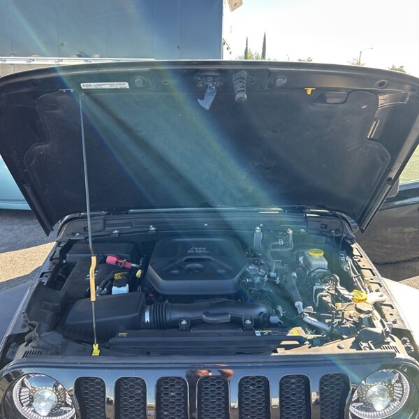 2021 Jeep Wrangler Unlimited Sport   - Photo 18 - Sherman Oaks, CA 91423