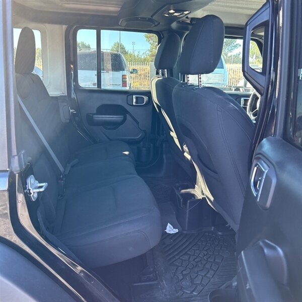 2021 Jeep Wrangler Unlimited Sport   - Photo 15 - Sherman Oaks, CA 91423