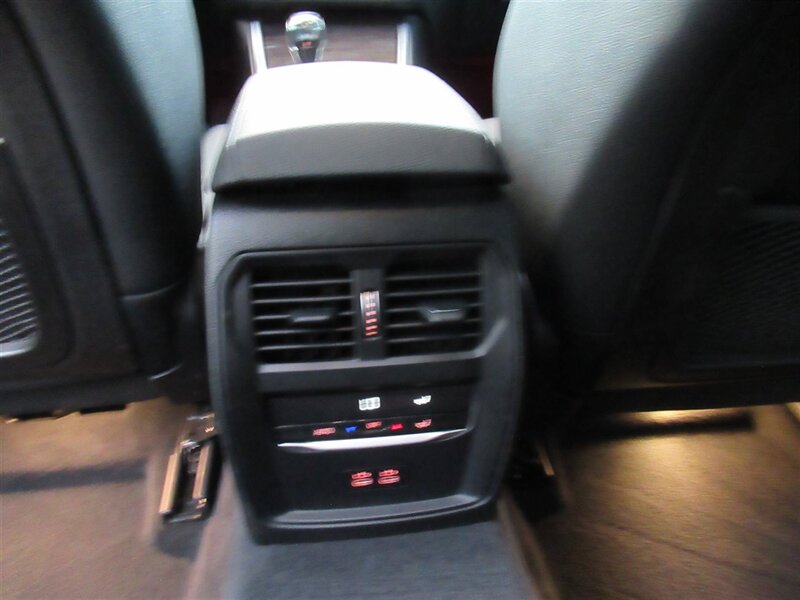 2021 BMW 330i   - Photo 31 - Sherman Oaks, CA 91423