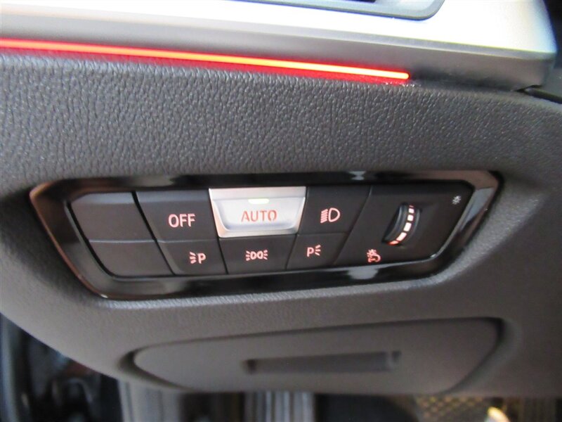 2021 BMW 330i   - Photo 27 - Sherman Oaks, CA 91423