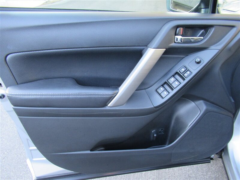 2014 Subaru Forester 2.0XT Premium   - Photo 16 - Sherman Oaks, CA 91423