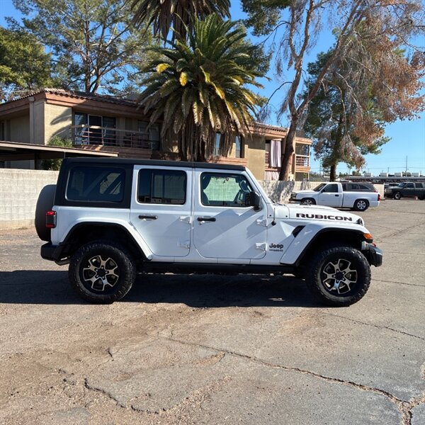 2019 Jeep Wrangler Unlimited Rubicon   - Photo 10 - Sherman Oaks, CA 91423