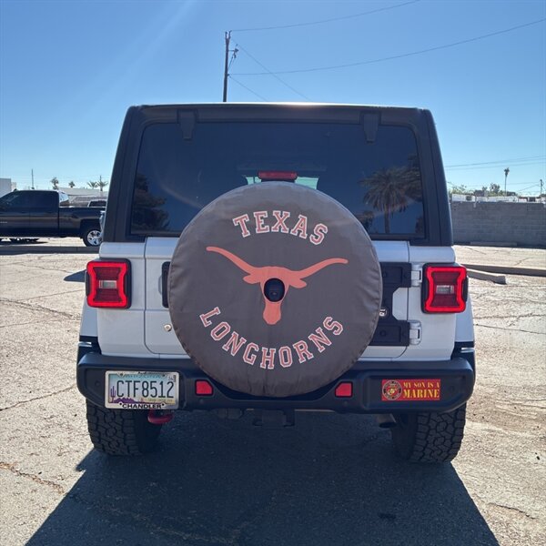 2019 Jeep Wrangler Unlimited Rubicon   - Photo 11 - Sherman Oaks, CA 91423