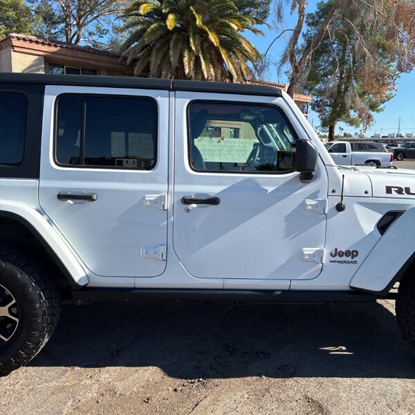 2019 Jeep Wrangler Unlimited Rubicon   - Photo 5 - Sherman Oaks, CA 91423