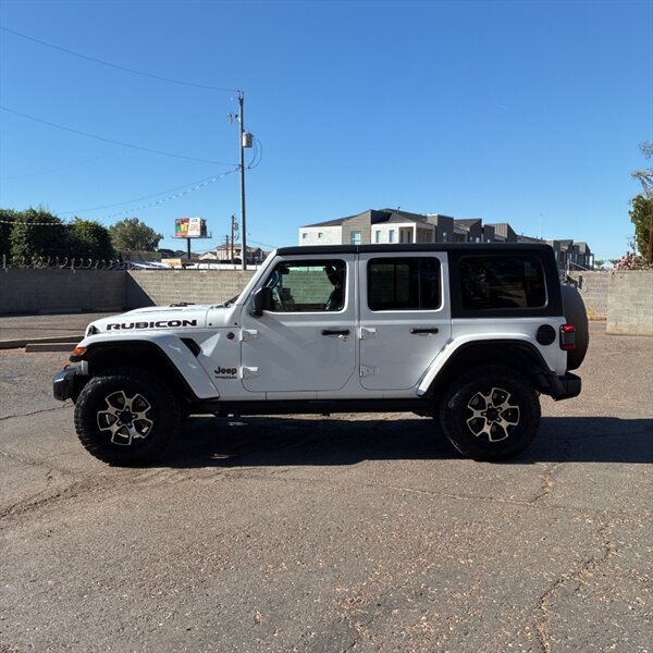 2019 Jeep Wrangler Unlimited Rubicon   - Photo 7 - Sherman Oaks, CA 91423