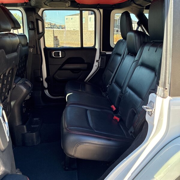 2019 Jeep Wrangler Unlimited Rubicon   - Photo 17 - Sherman Oaks, CA 91423