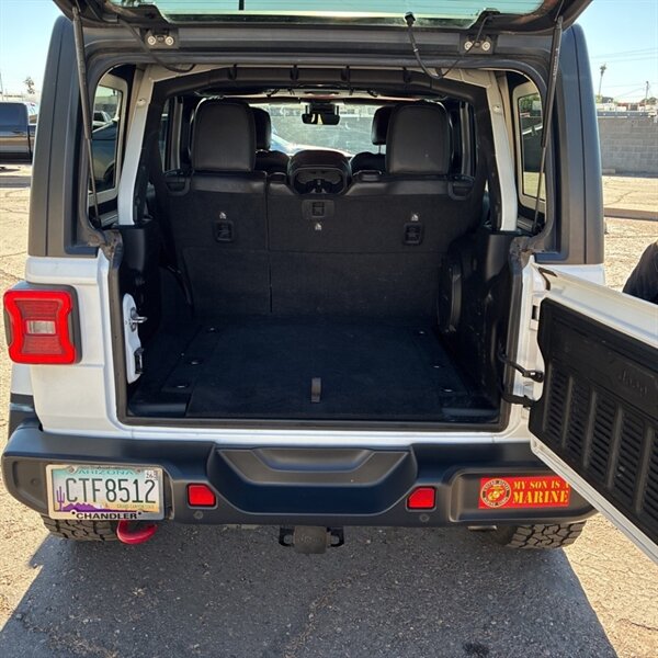 2019 Jeep Wrangler Unlimited Rubicon   - Photo 13 - Sherman Oaks, CA 91423