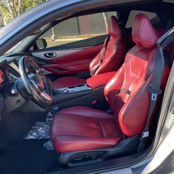 2018 INFINITI Q60 Red Sport 400   - Photo 16 - Sherman Oaks, CA 91423