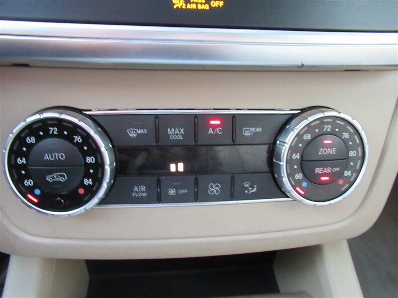 2014 Mercedes-Benz GL 450 4MATIC   - Photo 23 - Sherman Oaks, CA 91423