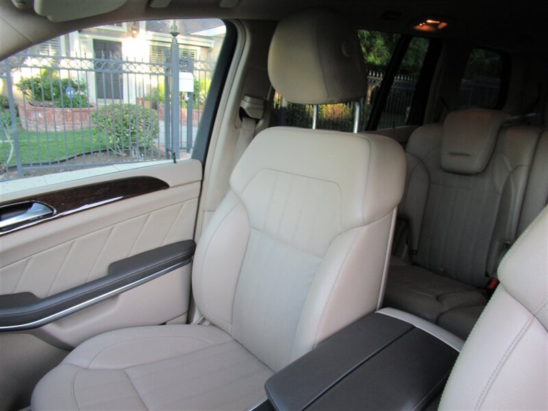 2014 Mercedes-Benz GL 450 4MATIC   - Photo 18 - Sherman Oaks, CA 91423