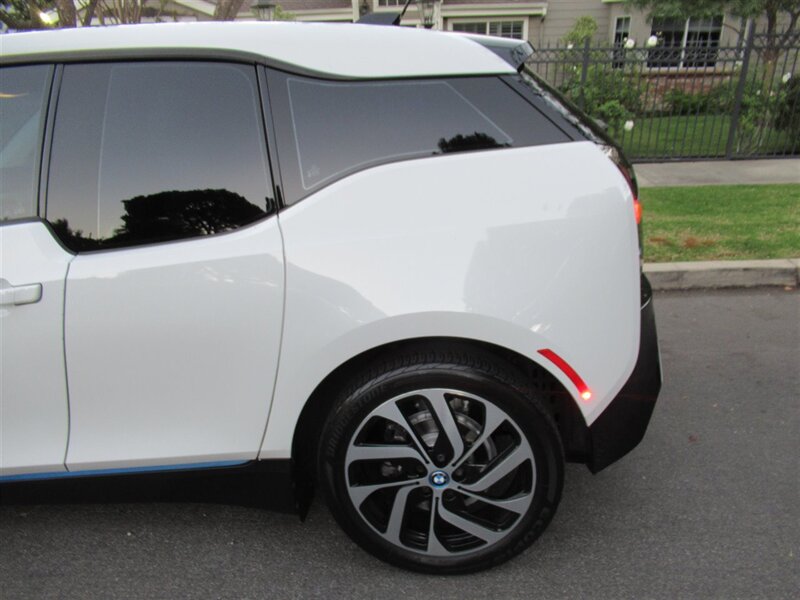 2017 BMW i3 94 Ah   - Photo 38 - Sherman Oaks, CA 91423