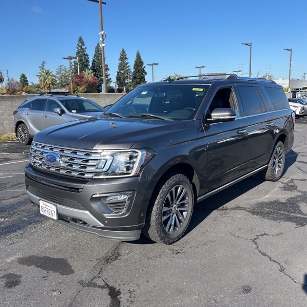 2018 Ford Expedition MAX Limited   - Photo 2 - Sherman Oaks, CA 91423