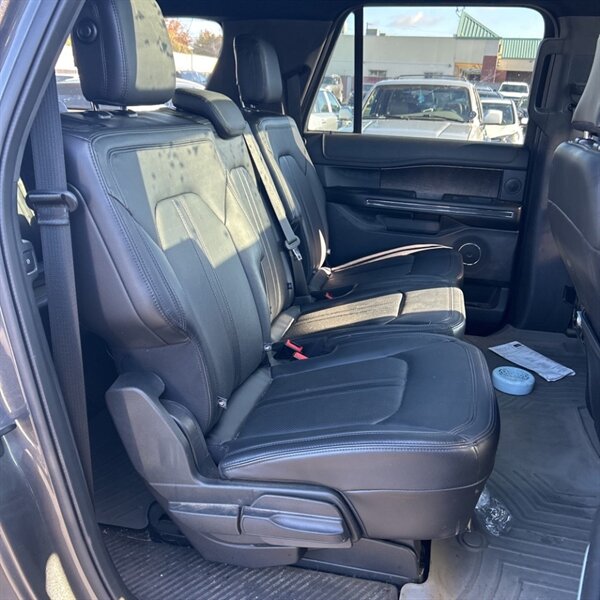 2018 Ford Expedition MAX Limited   - Photo 15 - Sherman Oaks, CA 91423