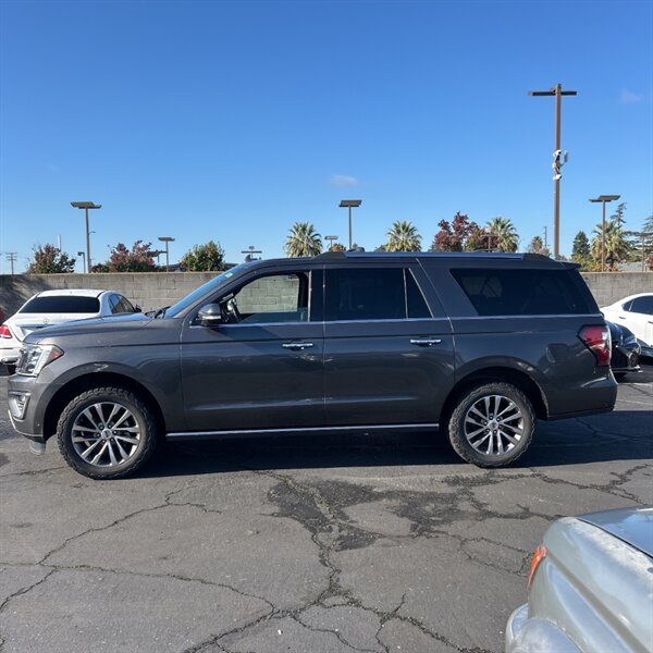 2018 Ford Expedition MAX Limited   - Photo 8 - Sherman Oaks, CA 91423