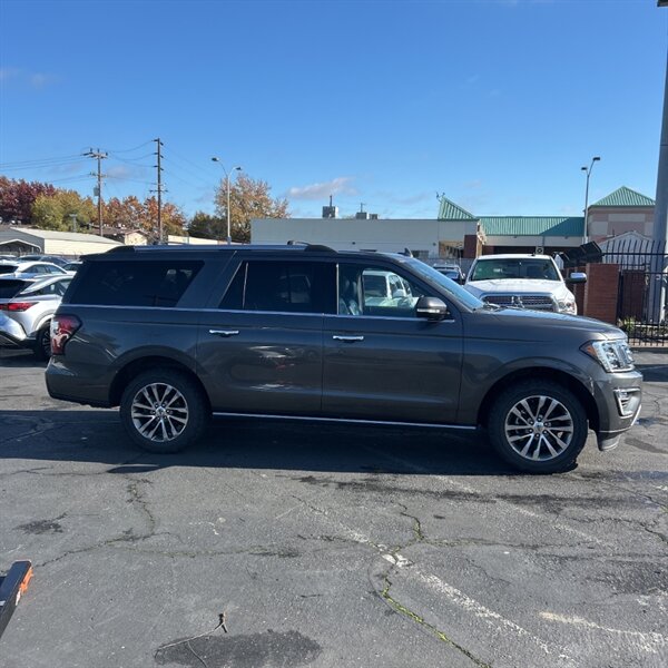 2018 Ford Expedition MAX Limited   - Photo 5 - Sherman Oaks, CA 91423