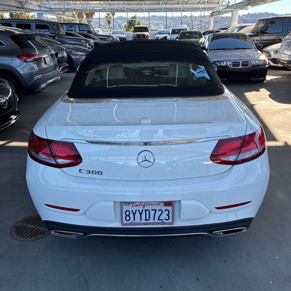 2018 Mercedes-Benz C 300   - Photo 10 - Sherman Oaks, CA 91423