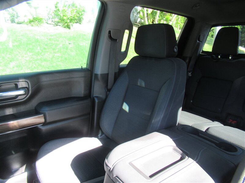 2020 Chevrolet Silverado 1500 LT Trail Boss   - Photo 16 - Sherman Oaks, CA 91423