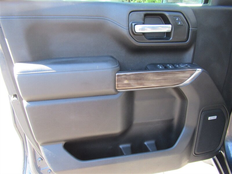 2020 Chevrolet Silverado 1500 LT Trail Boss   - Photo 13 - Sherman Oaks, CA 91423