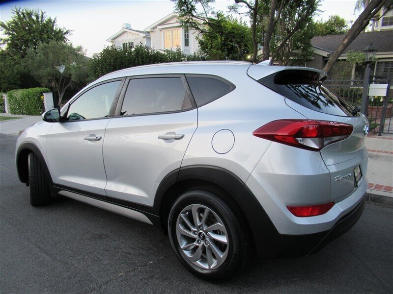 2018 Hyundai TUCSON SEL   - Photo 8 - Sherman Oaks, CA 91423