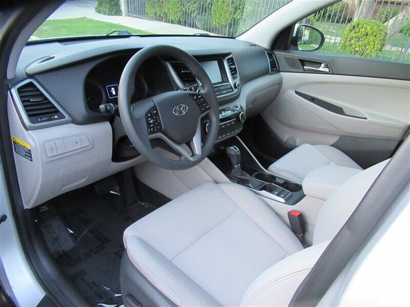 2018 Hyundai TUCSON SEL   - Photo 15 - Sherman Oaks, CA 91423
