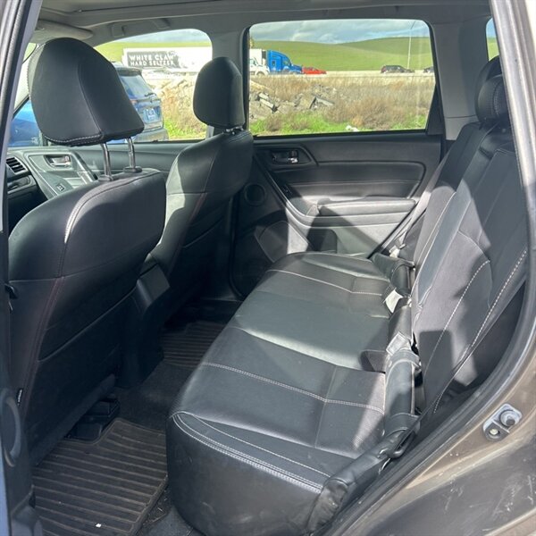 2018 Subaru Forester 2.5i Touring   - Photo 18 - Sherman Oaks, CA 91423