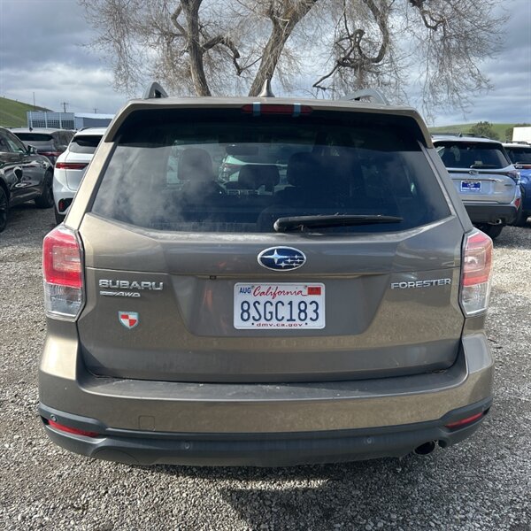 2018 Subaru Forester 2.5i Touring   - Photo 4 - Sherman Oaks, CA 91423