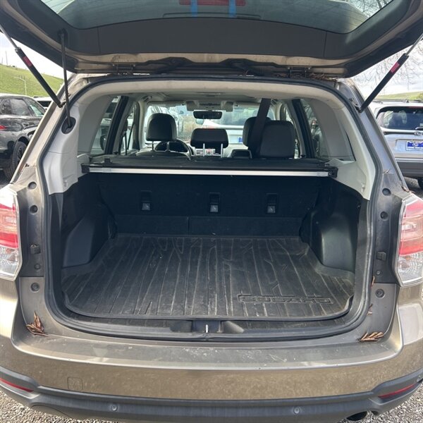 2018 Subaru Forester 2.5i Touring   - Photo 11 - Sherman Oaks, CA 91423