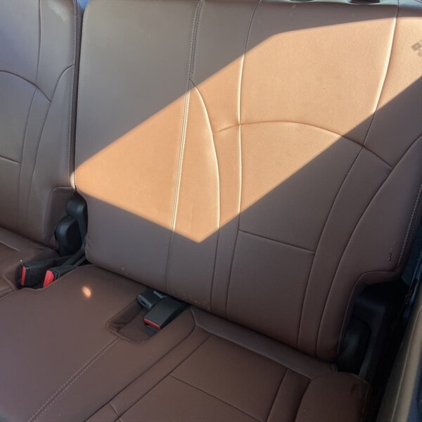 2019 Buick Enclave Avenir   - Photo 19 - Sherman Oaks, CA 91423