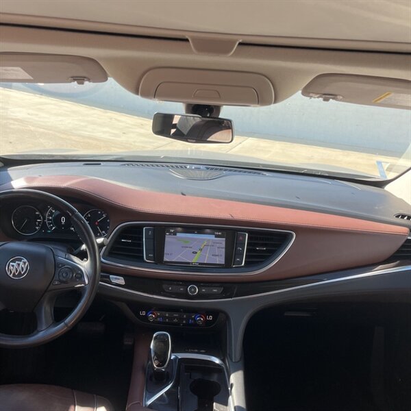 2019 Buick Enclave Avenir   - Photo 27 - Sherman Oaks, CA 91423