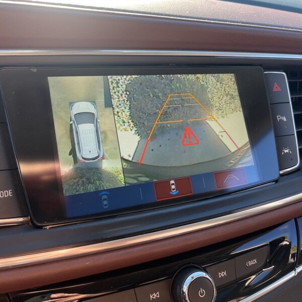 2019 Buick Enclave Avenir   - Photo 26 - Sherman Oaks, CA 91423