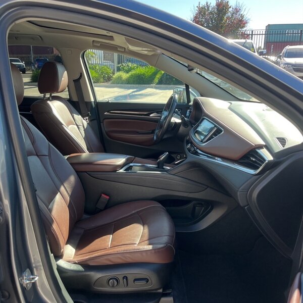 2019 Buick Enclave Avenir   - Photo 15 - Sherman Oaks, CA 91423