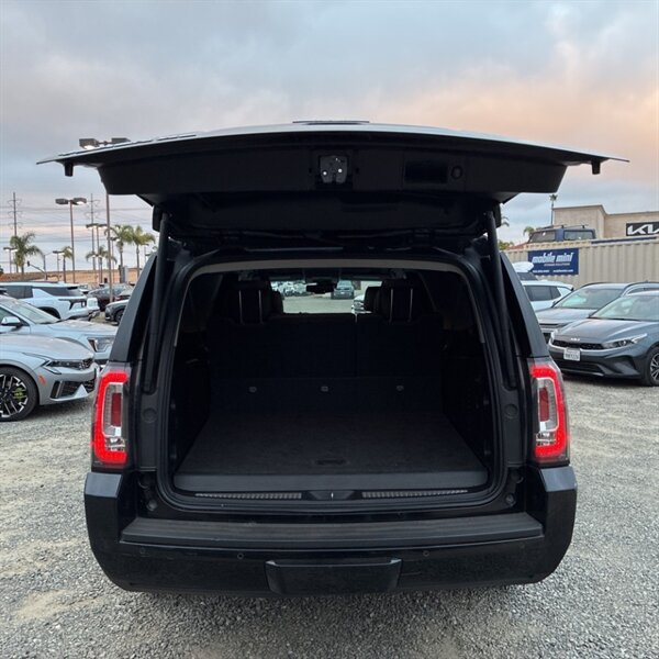 2019 GMC Yukon XL SLT   - Photo 10 - Sherman Oaks, CA 91423