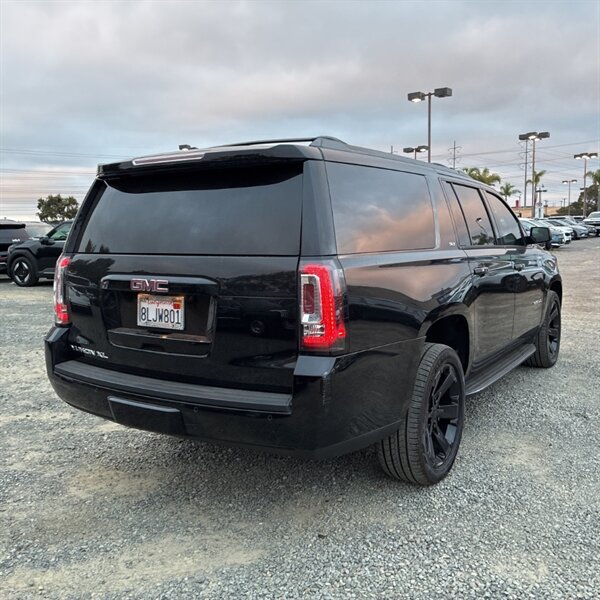 2019 GMC Yukon XL SLT   - Photo 4 - Sherman Oaks, CA 91423
