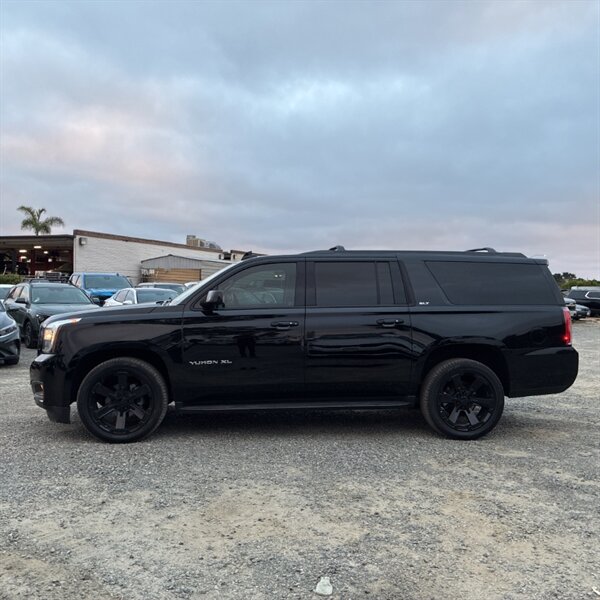 2019 GMC Yukon XL SLT   - Photo 12 - Sherman Oaks, CA 91423