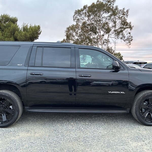 2019 GMC Yukon XL SLT   - Photo 11 - Sherman Oaks, CA 91423