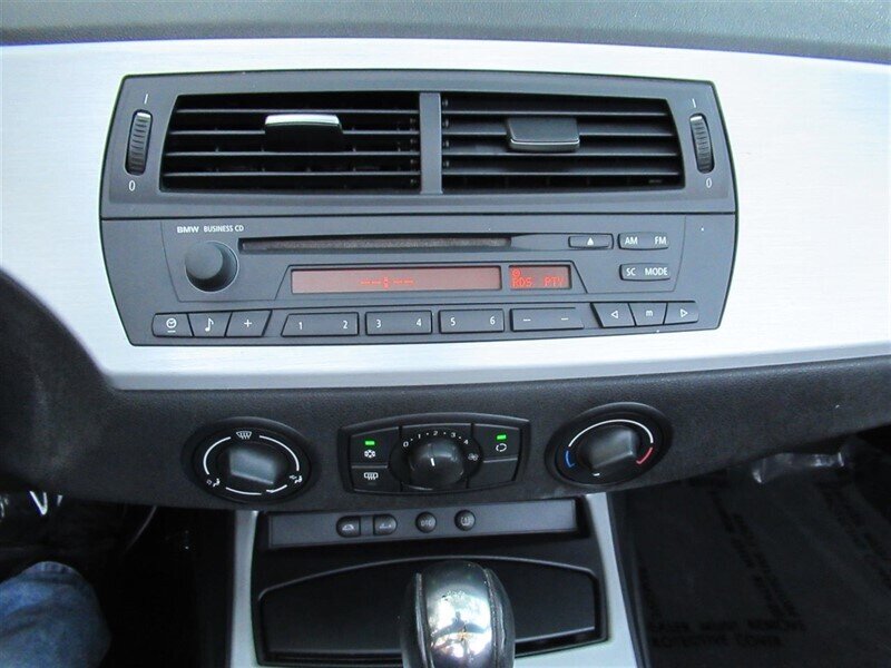 2006 BMW Z4 3.0i   - Photo 18 - Sherman Oaks, CA 91423