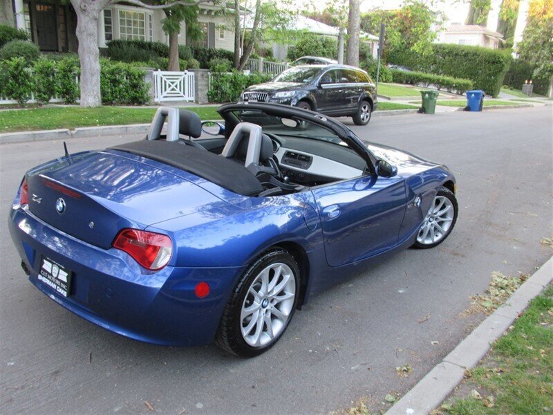 2006 BMW Z4 3.0i   - Photo 8 - Sherman Oaks, CA 91423