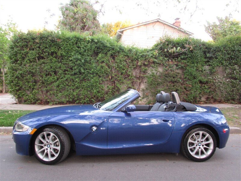2006 BMW Z4 3.0i   - Photo 4 - Sherman Oaks, CA 91423